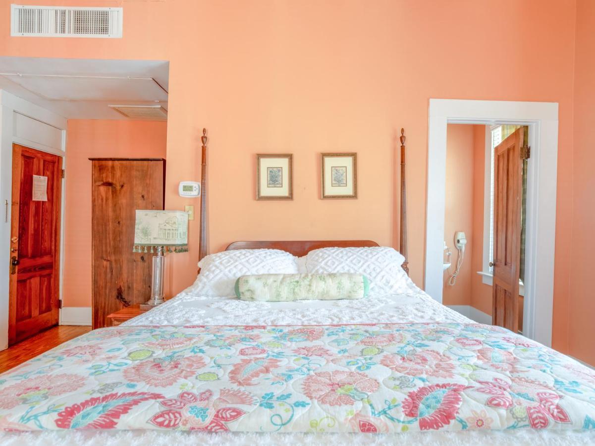 The Belmont Inn By Oyo Abbeville Extérieur photo